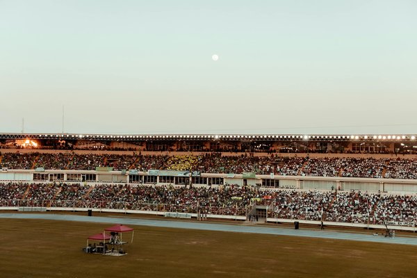 Quali sono i principali errori da evitare durante l'allenamento per il sollevamento pesi?